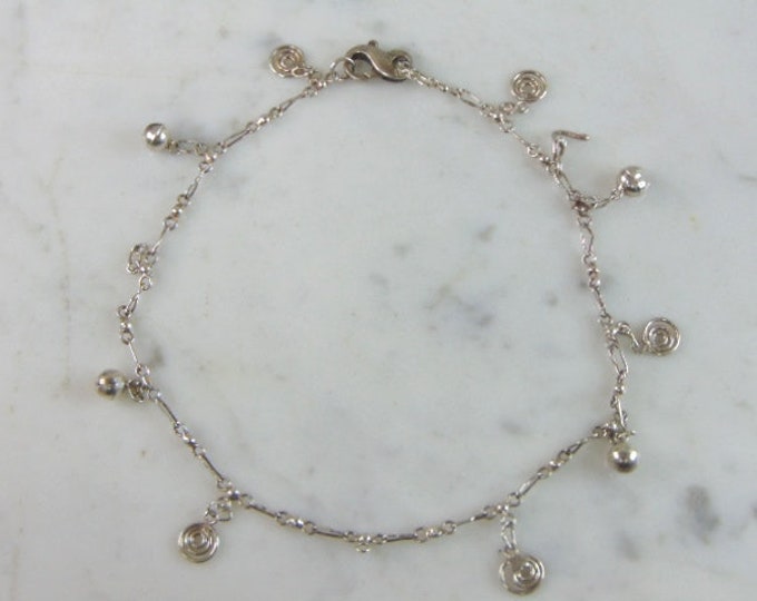 Womens Vintage Estate Sterling Silver Charm Bracelet 6.1g E2468