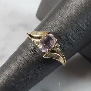 Womens Vintage Estate 10K Yellow Gold Amethyst & Diamond Ring 1.8g E6243