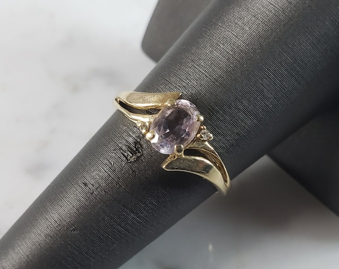 Womens Vintage Estate 10K Yellow Gold Amethyst & Diamond Ring 1.8g E6243