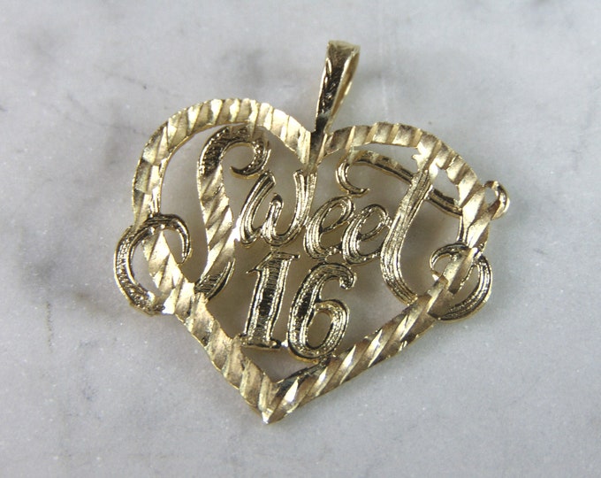 Womens Vintage Estate 14K Yellow Gold Sweet 16 Heart Pendant 1.7g E3154