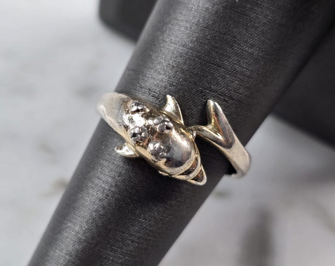 Womens Vintage Estate Sterling Silver CZ Dolphin Ring 2.8g E1065