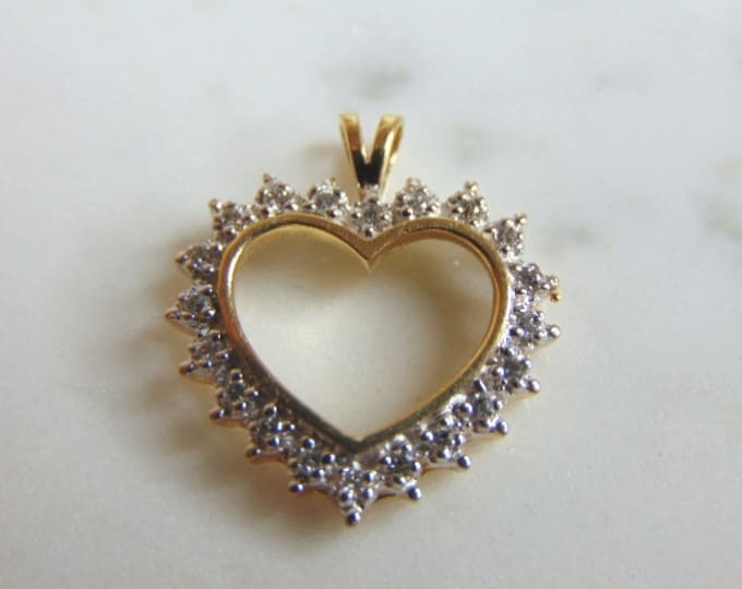 Womens Vintage Estate 10K Yellow Gold Heart Diamond Pendant 1.9g E5347