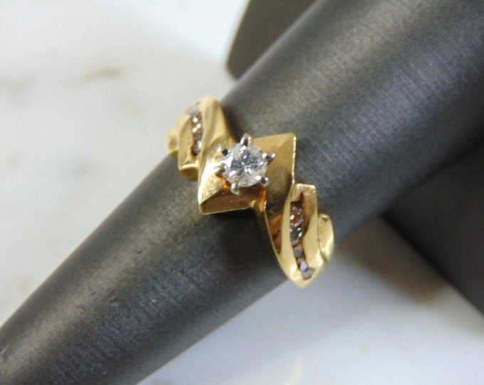 Womens Vintage Estate 14K Gold Diamond Ring, 5.5g E3217