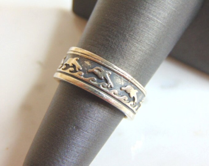 Womens Vintage Estate Sterling Silver Dolphin Ring 5.2g E5494