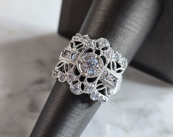 Womens Vintage Estate Sterling Silver Modernist CZ Ring 6.0g E7788