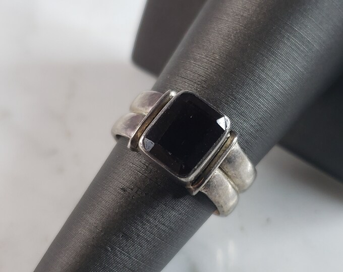 Womens Vintage Estate Sterling Silver Amethyst Ring 6.3g E6150
