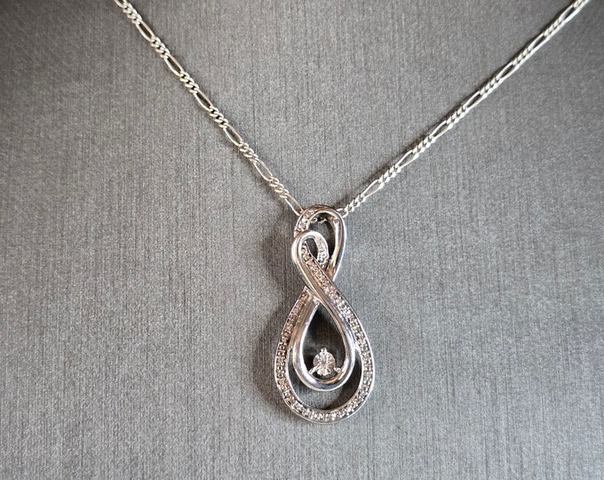 Womens Vintage Estate Sterling Silver CZ Pendant w/ Necklace 5.9g E7689