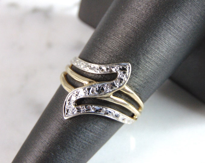 Womens Vintage Estate 10k Yellow Gold Modernist Ring 2.8g E2988