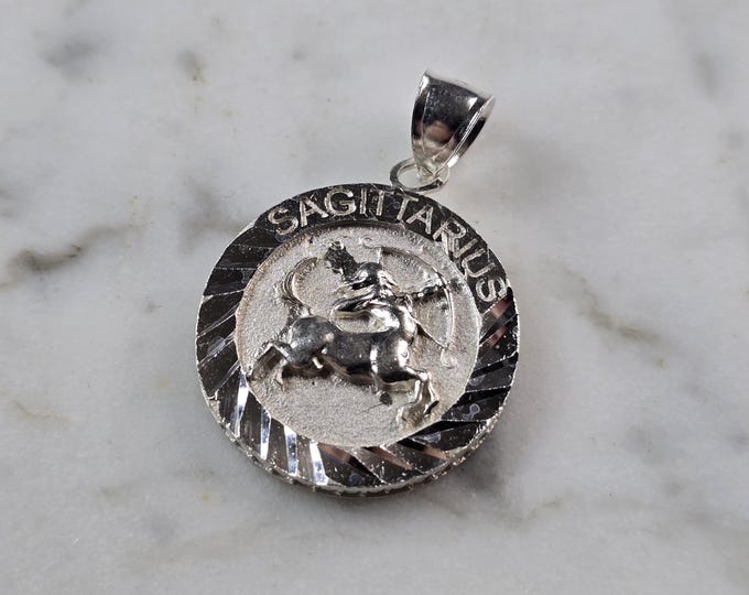 Womens Vintage Estate Sterling Silver Zodiac Sagittarius Pendant 3.5g E5689