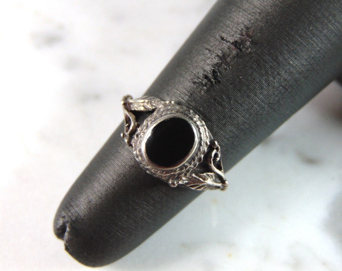 Womens Vintage Estate Sterling Silver Modernist Onyx Ring 2.0g E6330