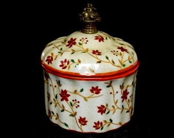 Decorative Victorian Art Nouveau Style Porcelain Vanity Trinket Box