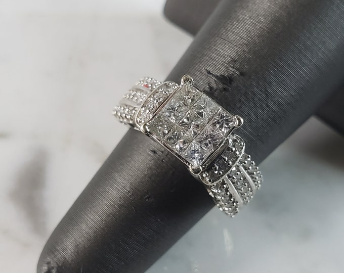 Womens Vintage Estate 10K White Gold Diamond Ring 5.4g, E6236