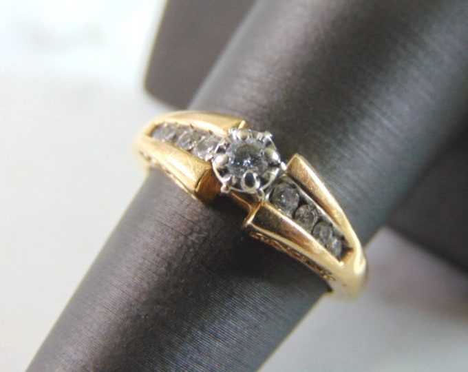 Womens Vintage Estate 14k Gold Diamond Ring 3.7g E2035