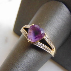 Womens Vintage Estate 10k Gold Diamond Amethyst Heart Ring 3.1g E3583