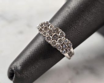 Womens Vintage Estate 10K White Gold Diamond Ring 4.1g E7583