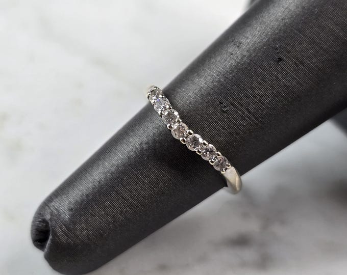 Womens Vintage Estate 14K White Gold Diamond Ring, 1.7g E5505
