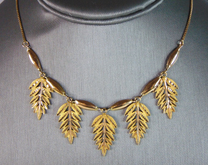 Womens Vintage Estate 14K Yellow Gold Palm Leaf Necklace 9.2g E2053
