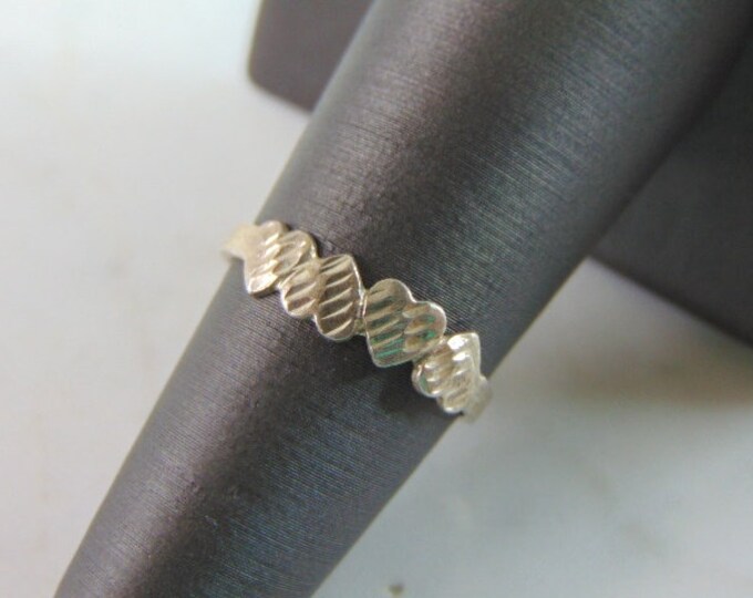 Womens Vintage Estate Sterling Silver Heart Ring 1.2g E2289