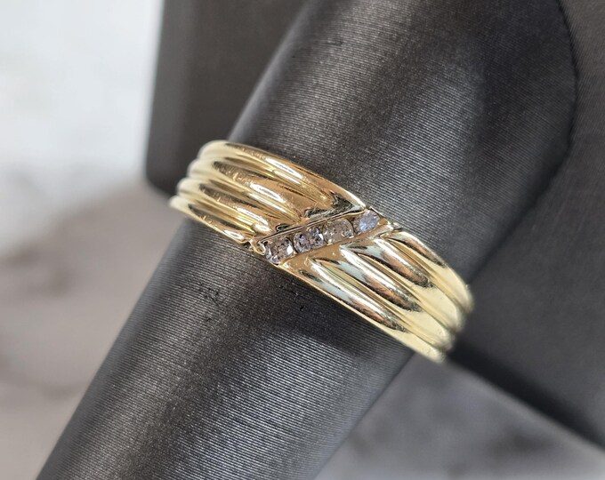 Mens Vintage Estate 14K Yellow Gold & Diamond Ring 3.3g E7438