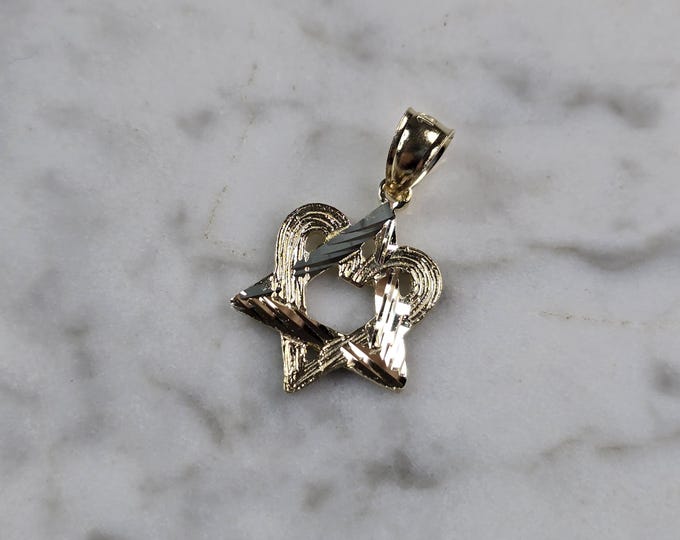 Womens 10k Yellow Gold Jewish Judaica Star of David Heart Pendant 1.2g E7361