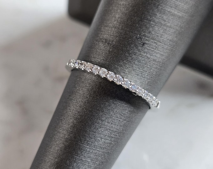 Womens Vintage Estate 14K White Gold Diamond Ring 1.7g E5490