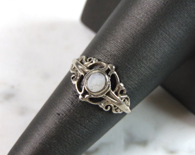 Womens Vintage Estate Sterling Silver Modernist Ring 1.4g E6345