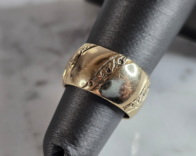 Womens Vintage Estate 14K Yellow Gold Cigar Band Ring 5.1g E7276