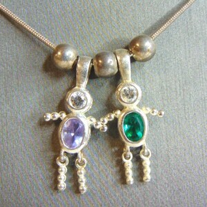 Womens Vintage Estate Sterling Silver Kids Pendant & Necklace 12.3g E5278