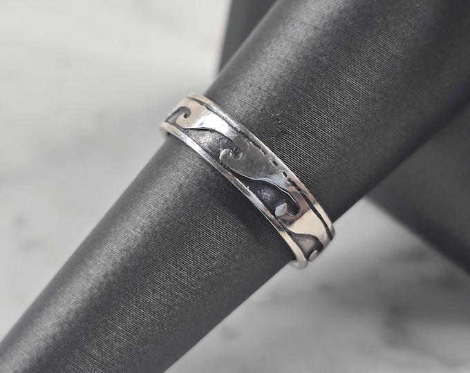 Womens Vintage Estate Sterling Silver Modernist Wave Ring 3.0g E4683
