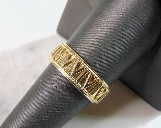 Womens Vintage Estate 10K Yellow Gold Modernist Ring 4.8g E732
