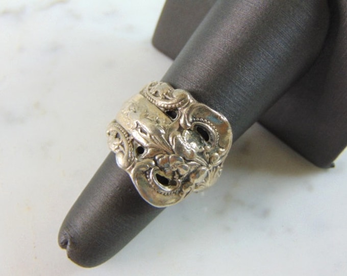 Womens Vintage Estate Sterling Silver Spoon Handle Ring 12.1g E838
