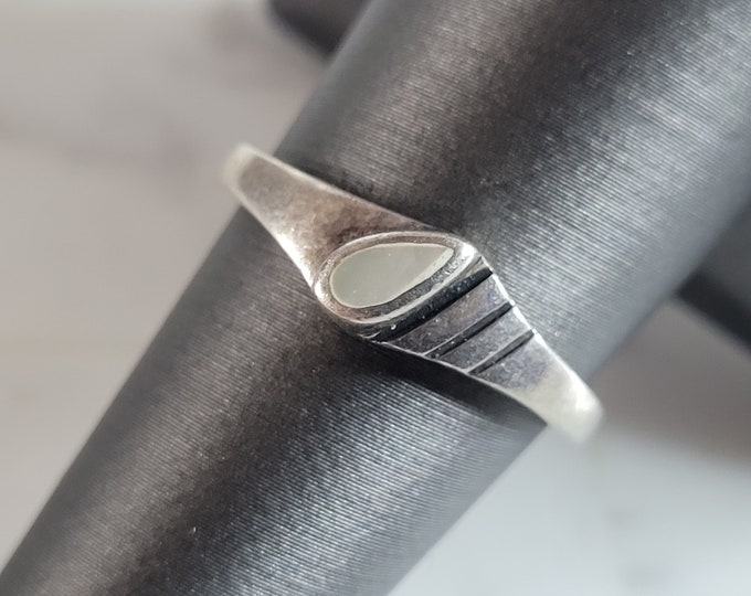 Womens Vintage Estate Sterling Silver Modernist Ring 2.7g E4611
