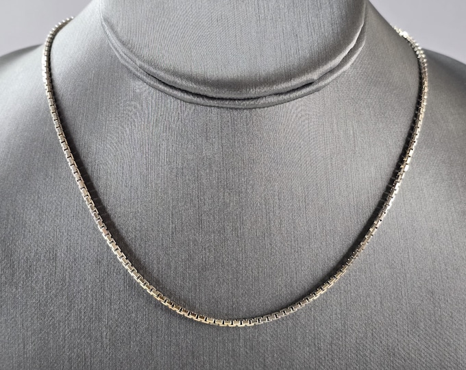 Womens Vintage Estate Sterling Silver Italian Chain Box Link Necklace 8.0g E3256