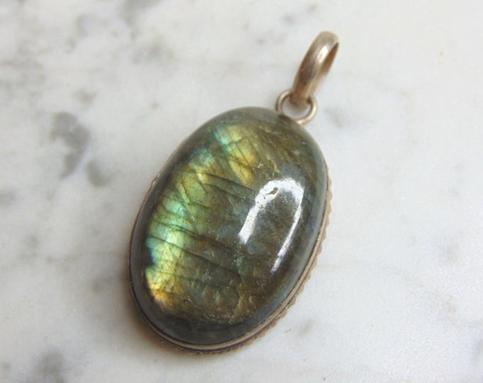 Womens Vintage Estate Sterling Silver Labradorite Stone Pendant 18.2g E4808
