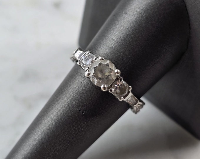 Womens Vintage Estate Sterling Silver Modernist CZ Ring 4.7g E3246