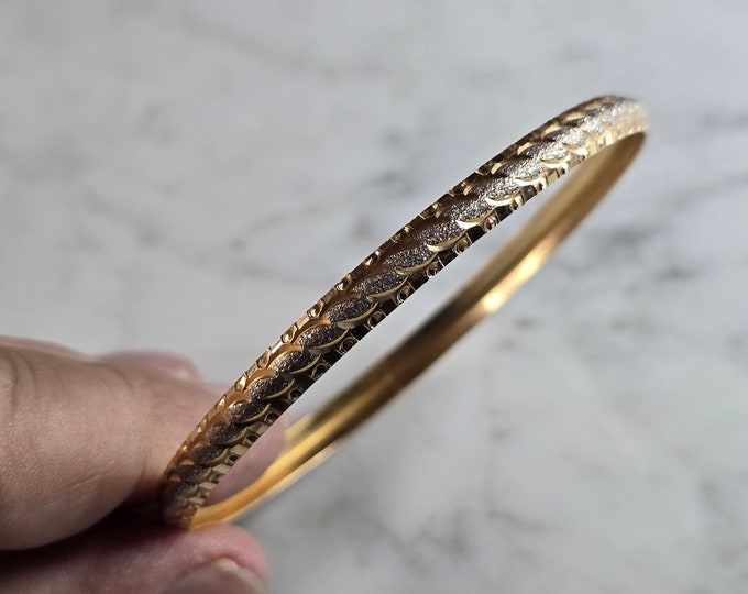Womens Estate 18k Yellow Gold Bangle Bracelet 7.1g E7894