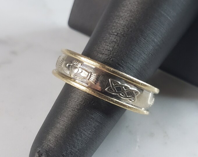 Mens Vintage Estate 14k Gold Irish Claddagh Wedding Ring 8.4g #E1210
