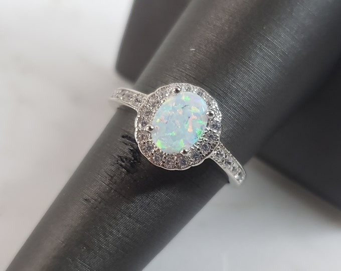 Womens Estate Sterling Silver Opal Stone Ring 2.5g E2617