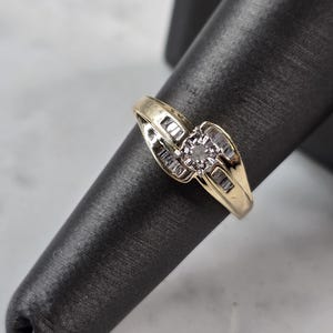 Womens Vintage Estate 10K Yellow Gold Ring Diamond Ring, 3.0g E3771