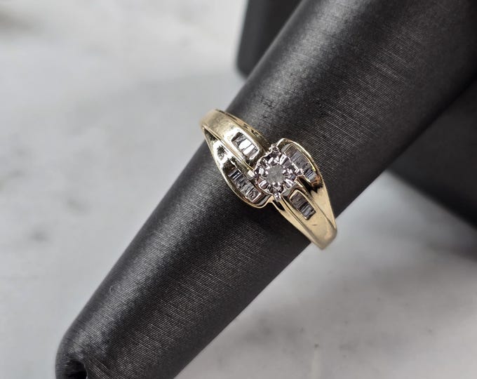 Womens Vintage Estate 10K Yellow Gold Ring Diamond Ring, 3.0g E3771