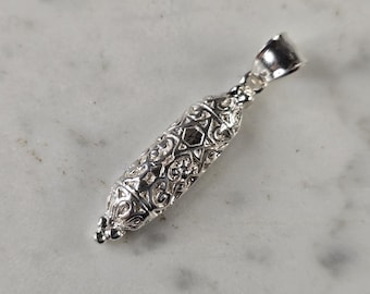 Sterling Silver Jewish Judaica Hebrew Mezuzah Pendant 5.8g E1675
