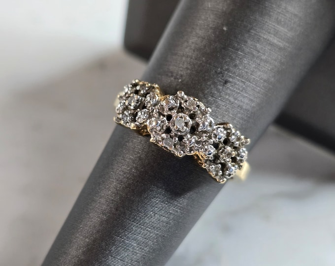 Womens Vintage Estate 10K Yellow Gold Diamond Flower Ring 3.6g E6559