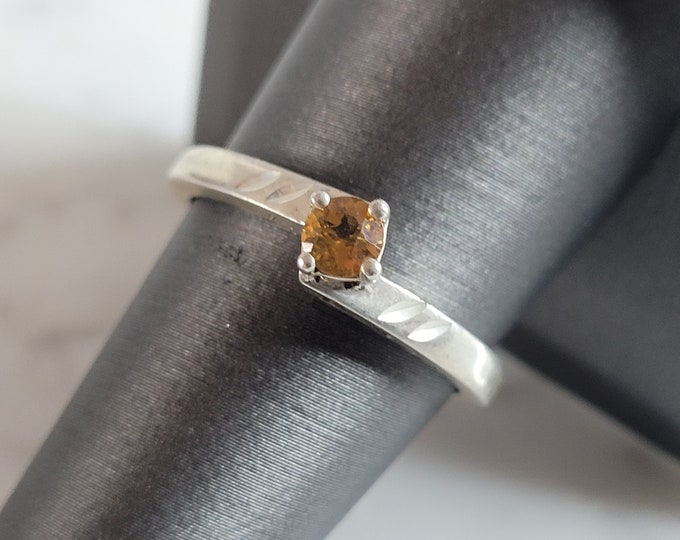 Womens Vintage Estate Sterling Silver Citrine Colored Ring 2.7g #E4619