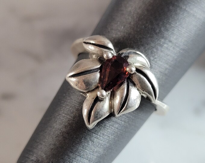 Womens Vintage Estate Sterling Silver Garnet Colored Diamonique Ring 3.1g #E5837