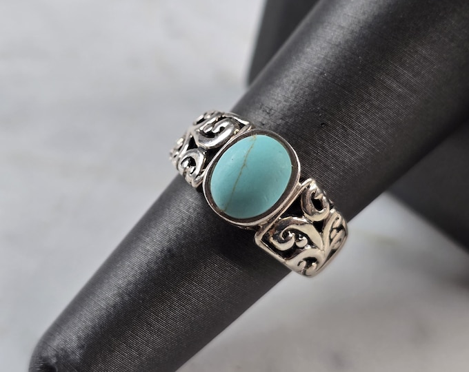 Womens Vintage Estate Sterling Silver Southwestern Turquoise Ring 4.5g E630