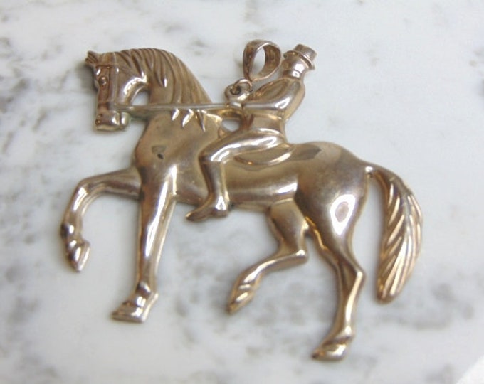 Womens Vintage Estate Sterling Silver Man on Horseback Pendant 20.4g E4826