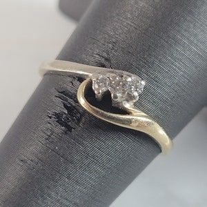 Womens Vintage Estate 10K Yellow Gold Diamond Ring 1.6g E6543