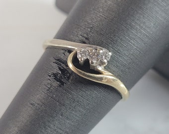 Womens Vintage Estate 10K Yellow Gold Diamond Ring 1.6g E6543