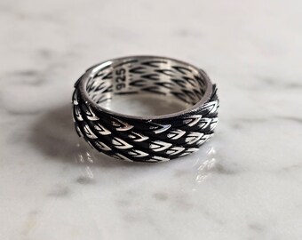 Mens Sterling Silver Modernist Feathered Band Ring 10.5g E7848