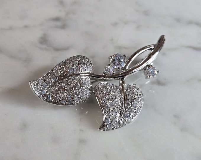 Womens Vintage Estate Sterling Silver Flower Brooch 8.2g E7597